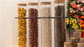 健康經濟引爆！「2026年台北國際食品展」將於明年6月登場，世貿一館「食在健康館」擴大徵展，首度與醫療展同期展出，打造「食×醫」大健康生態系。包括優補達人、Bebop冰淇淋等指標品牌搶先進駐，鎖定精準營養與全齡照護商機，協助台廠對接全球醫療與零售通路。（圖／外貿協會提供） 