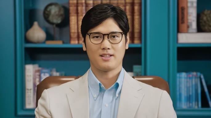 大谷翔平化身「型男老師」 罕見造型曝光