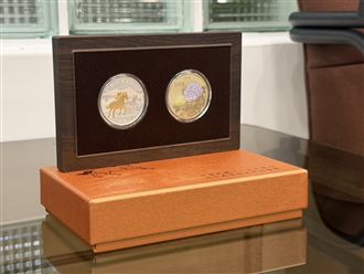 央行馬年套幣今開賣　人氣爆棚