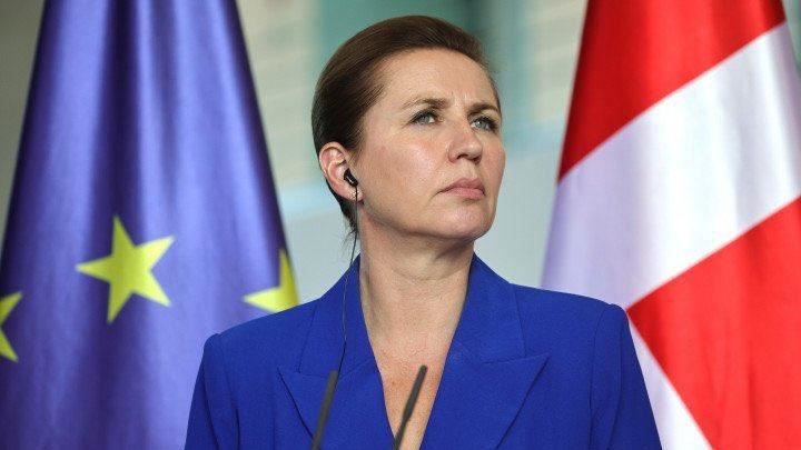 丹麥首相弗雷德里克森表示，嚴肅警告，若美國選擇攻擊另一個北約國家，「我們所熟知的國際社會、民主的遊戲規則、北約都將玩完」。（圖／翻攝自X平台）