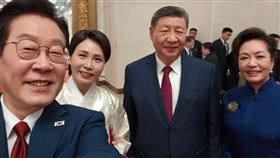習近平、李在明自拍。（圖／取自X「@Jaemyung_Lee」）