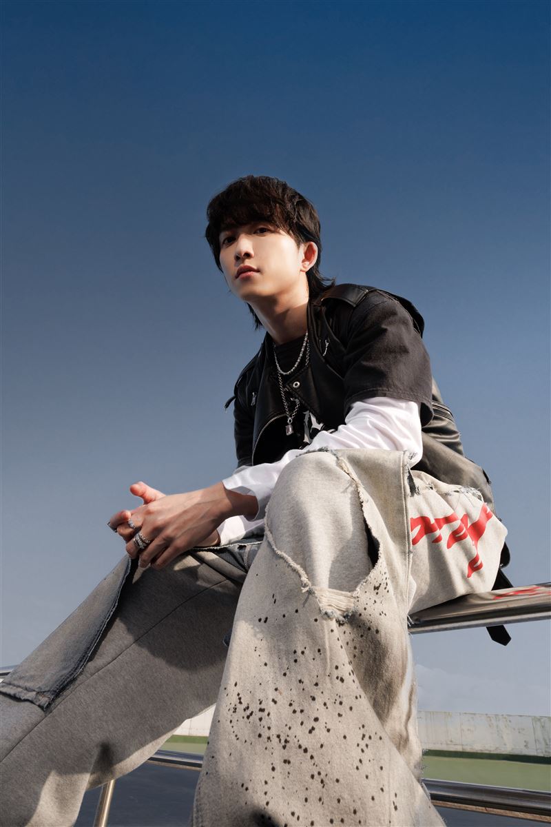 邱鋒澤選在白色情人節舉辦演唱會，直呼「非常幸福、極具意義」。（圖／寬宏藝術提供）