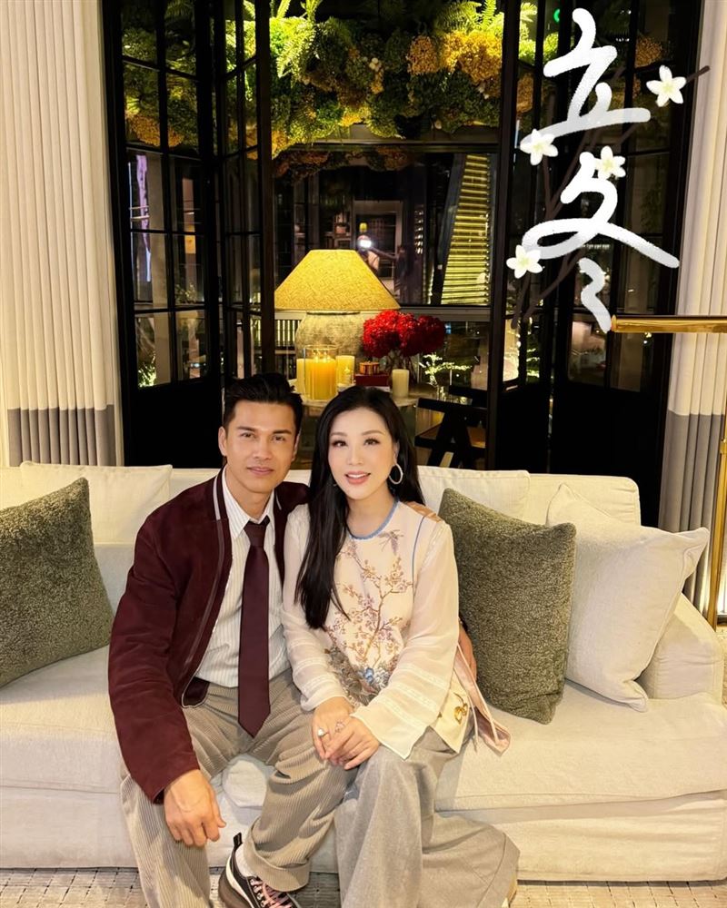 呂良偉（左）2001年和楊小娟結婚。（圖／翻攝自呂良偉IG）