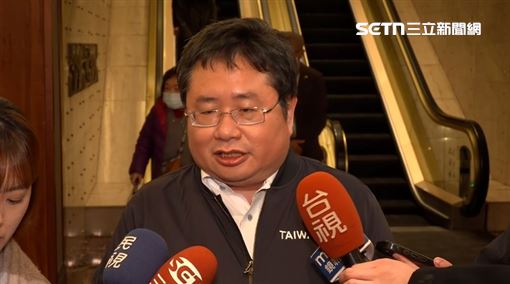 認是中國人就和平？矢板明夫舉他投共慘例