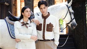 故宮聯名,運動品牌,百駿圖