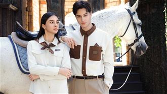 將《百駿圖》穿上身！打造運動新時尚