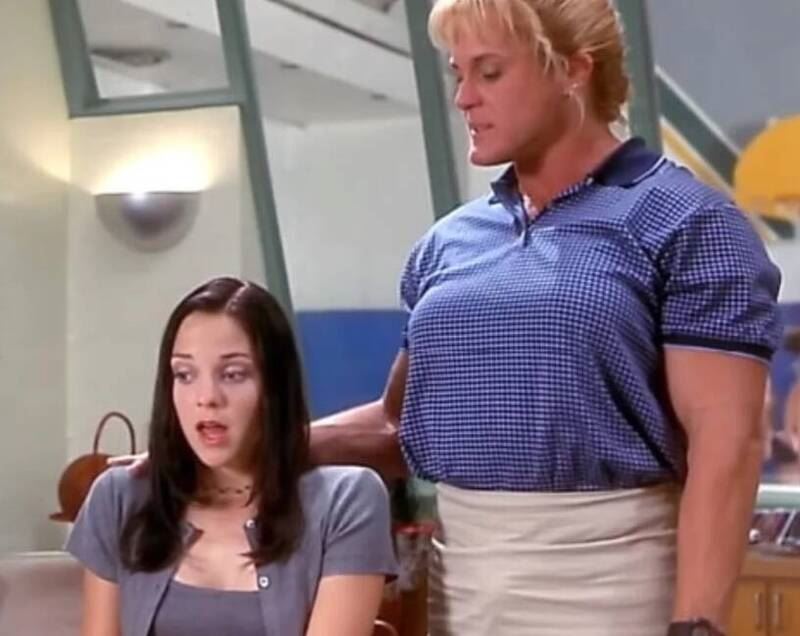 珍特卡(右)因演出電影《驚聲尖笑》走紅。(圖/翻攝自珍特卡IG)