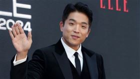 《黑白大廚》評審安成宰被瞎指是中國共產黨黨員。（圖／翻攝自Naver）