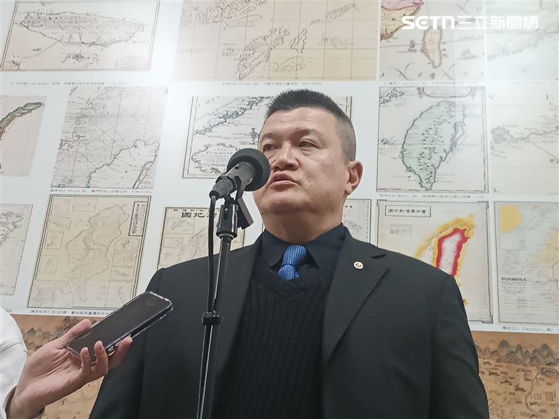 內政部次長馬士元會前受訪。(圖/記者盧素梅攝影)