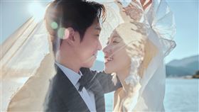 陳漢典、Lulu親密拍婚紗。（圖／天地合娛樂提供）