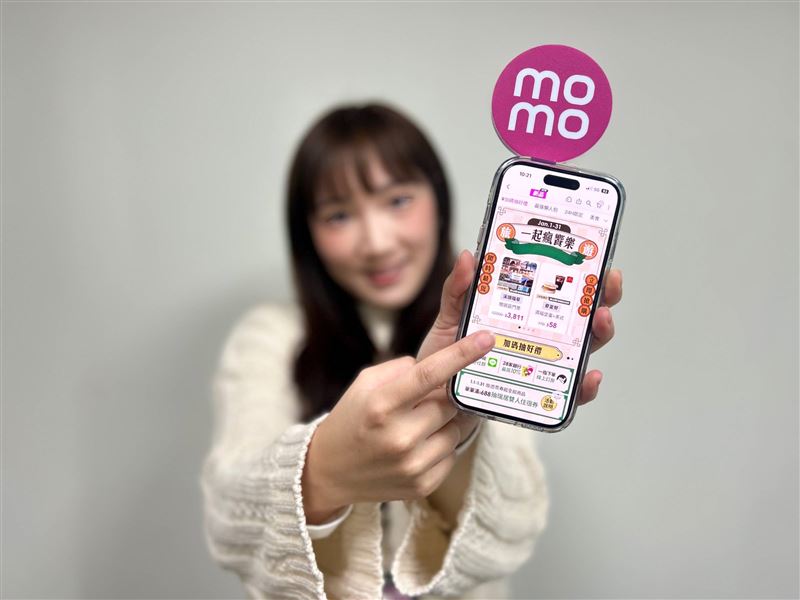 momo搶攻2026寒假與春節旅遊商機，強打北海道賞雪＋嗑帝王蟹、東京WBC經典賽應援團、全包式郵輪及國旅溫泉行程。（圖／品牌業者提供）