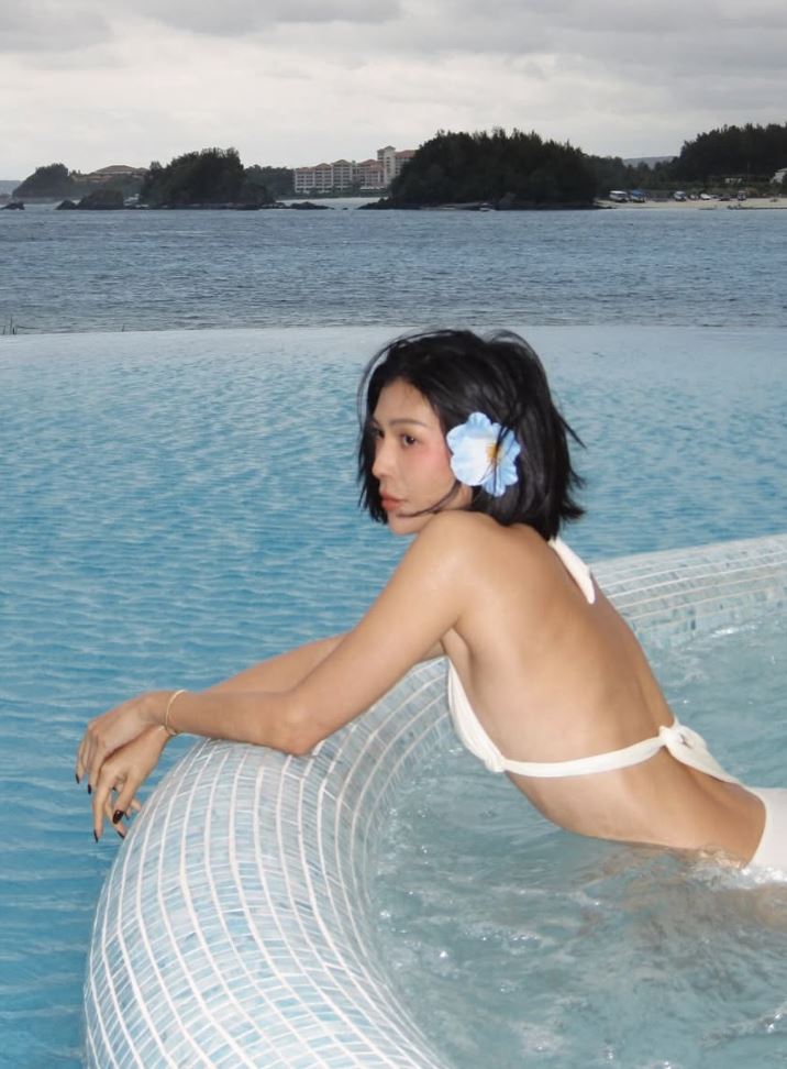 莫莉被稱為第一時尚網紅。（圖／翻攝自莫莉IG）