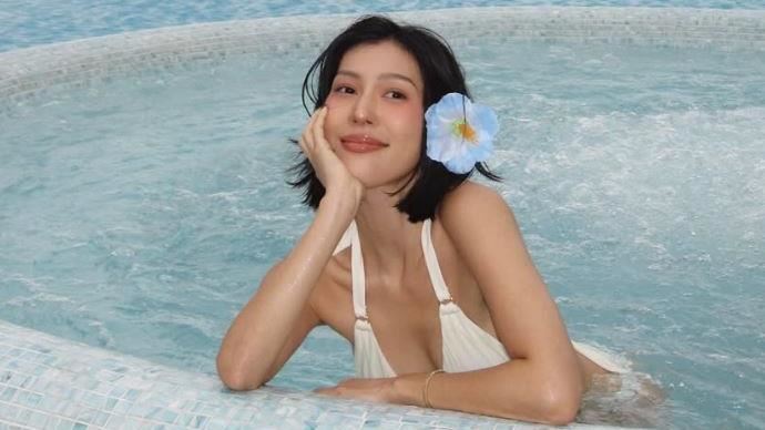 莫莉被稱為第一時尚網紅。（圖／翻攝自莫莉IG）