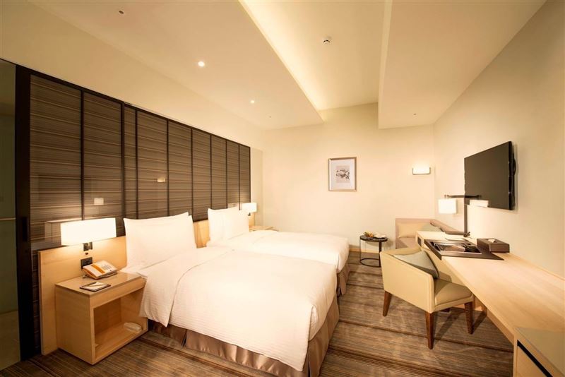 專案入住和逸飯店‧高雄中山館舒適客房（含早餐）每晚3,300元起（圖／高鐵提供）