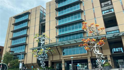 這醫院爆「無照廠商執刀」！涉案醫師發文