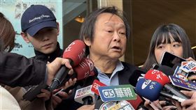 民進黨立委王世堅出席中執會前受訪（圖／記者劉秀敏攝影）
