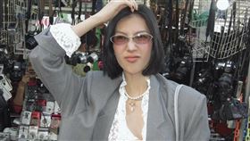 莫莉因詐騙事件，讓前助理背鍋承受巨大壓力。（翻攝自莫莉臉書）