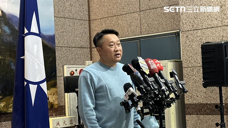 李哲華中常會後接受媒體聯訪。(圖/記者詹宜庭攝影)