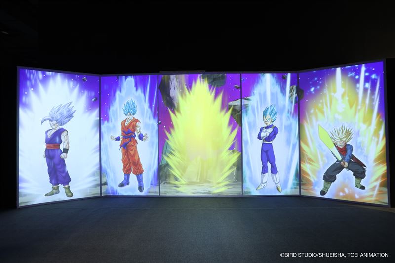 現場設有多樣化互動裝置，邀請粉絲挑戰自我，點燃體內的賽亞人魂。（圖／主辦單位提供）