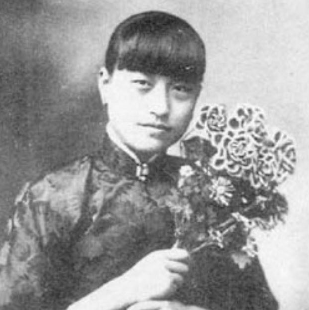 陳潔如在回憶錄中的指控。她直言，婚後不久即被蔣介石傳染性病。（圖／翻攝自維基百科）