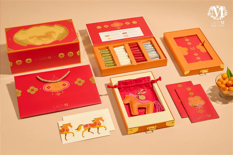 禮盒內含32入精緻迷你可麗捲餅,香草、香橙榛果可可、椰子與覆盆子四款人氣風味,每款口味各8入。(圖/品牌業者提供)