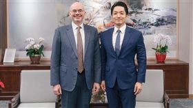 蔣萬安會谷立言。（圖／翻攝自美國在台協會 AIT）