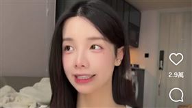 愛里分享變性後是否需要當兵的經歷。（圖／翻攝自IG）