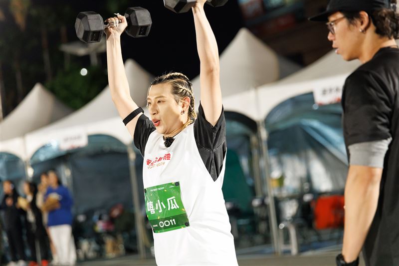 嘻小瓜想報名女子單人組被拒。（圖／好看娛樂提供）