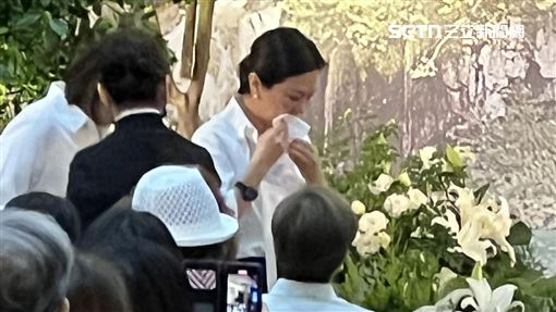 林光寧告別追思會！林有慧爆哭跪別父親