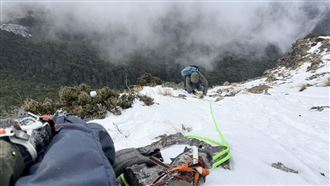 新／登山客獨攀品田山「裝備掉落」爬不回