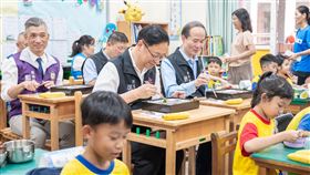 張善政說，既然每一個孩子都更珍貴，公共政策就應該更站得出來。（圖／翻攝自張善政臉書）