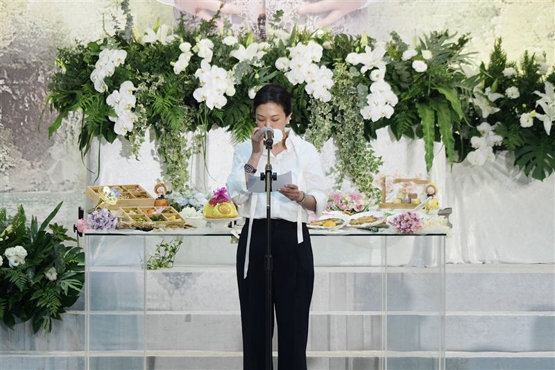 林有慧淚別林光寧。（圖／記者趙于瑩攝影）