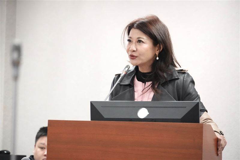 台美關稅15%，卻遭藍白質疑「掏空台灣」，對此，立委林楚茵列出韓國媒體報導嗆問藍白不要15%關稅？是要中國47%嗎？（圖／林楚茵國會辦公室提供）