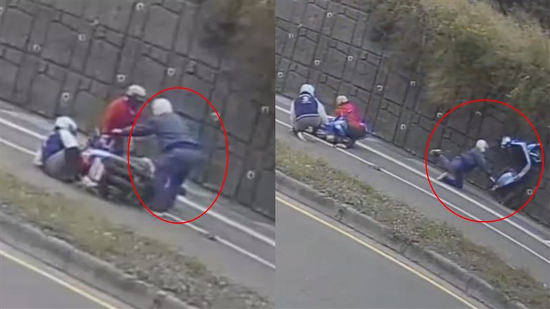 熱心民眾衝上前幫忙扶機車；未料，誤催加碼一段演出，被拖去撞牆。（圖／翻攝畫面）