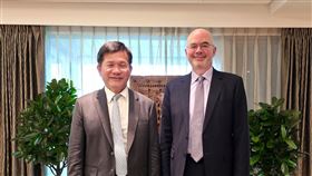 谷立言與林佳龍會晤（圖／翻攝自XXX臉書）