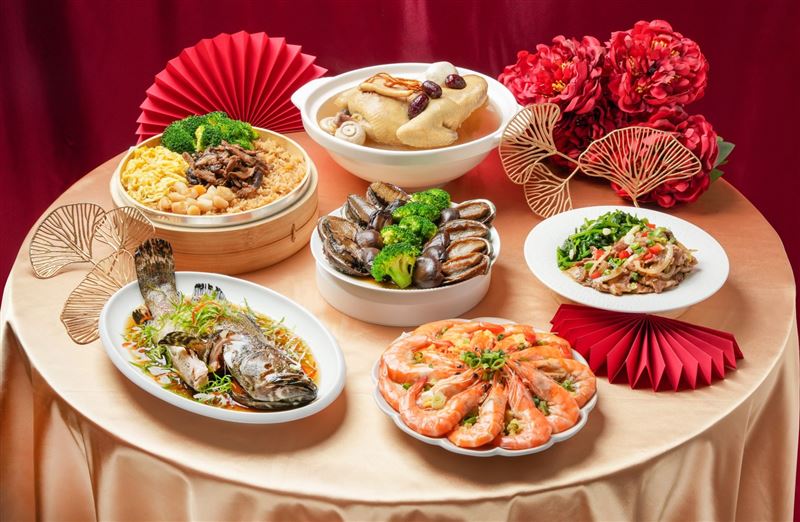 愛買限量主廚經典年菜套組現做6道菜3188元。（圖／品牌業者提供）