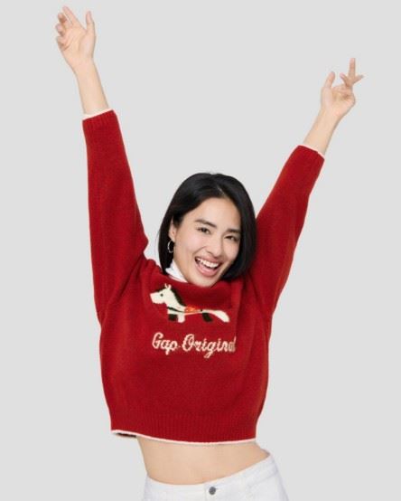 Gap推出充滿節慶氛圍的CNY馬年系列。（圖／品牌業者提供）