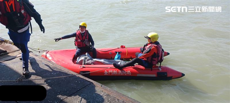 人稱「港都傳奇」宮廟主委金門大橋墜海，搜救3日尋獲遺體。（圖／翻攝畫面）