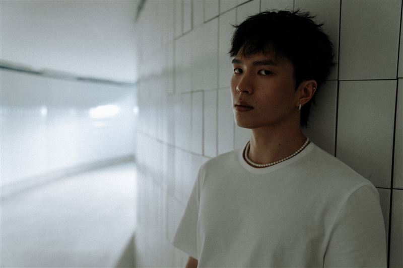 政學接受《三立新聞網》專訪。（圖／無有文化提供）