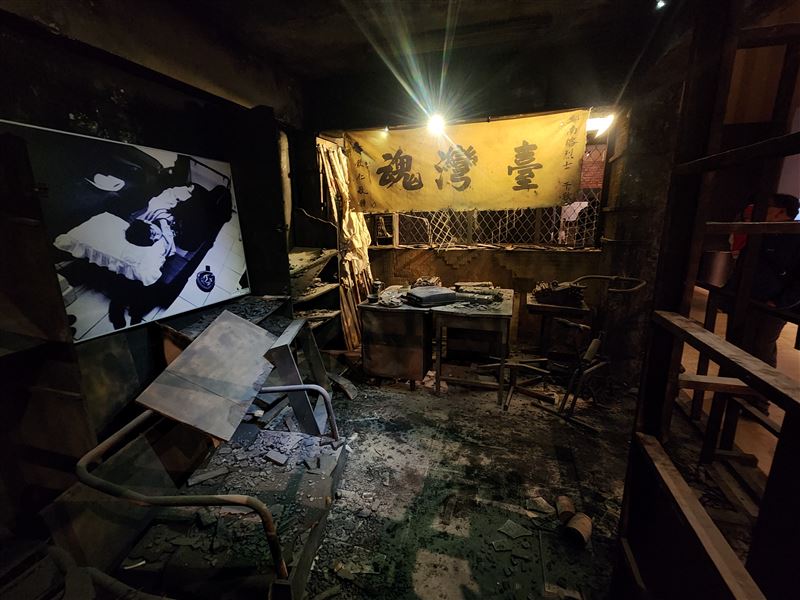 2026全台灣人都要看的展《自由花蕊》，鄭南榕自焚辦公室重現逼哭全網。（圖／記者鍾志鵬攝影）