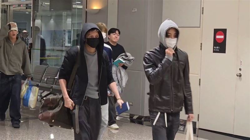 人氣男團CORTIS步出桃機成員抵達，包括成員趙雨凡
