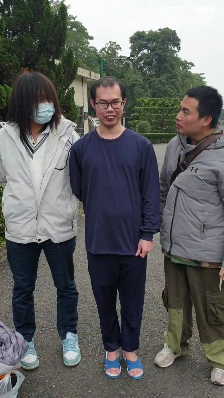 鄧佳華偷拍女設計師裙底風光服刑180天後出獄。(圖/游兆霖提供)