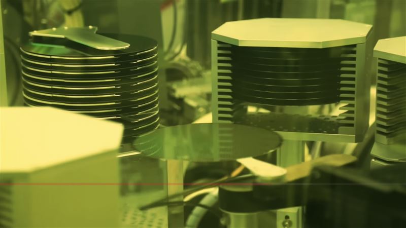 報導提出輸美半導體是否受貿易擴張法第232條款影響以及台積電增加設廠等疑問，尚不清楚屆時協議如何運作。（圖／翻攝自台積電官方YT）