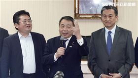 石平拜會立法院，並由多名民進黨立委接待。（圖／記者趙于瑩攝影）