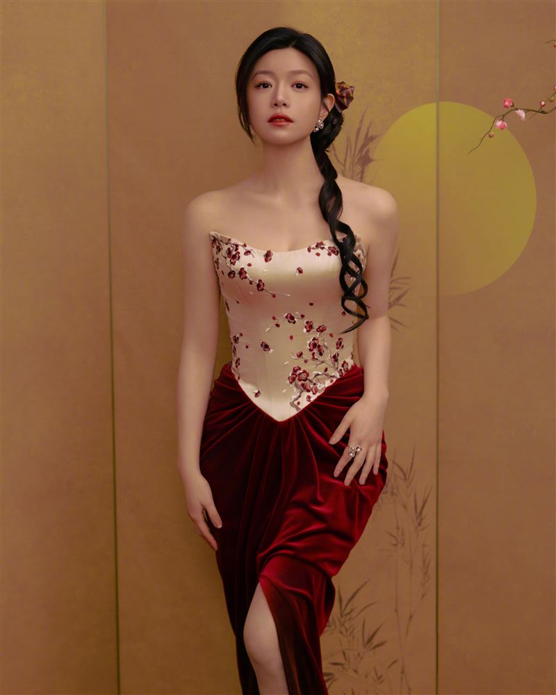 陳妍希狀態被網友大讚「越活越年輕」。（圖／翻攝自微博）