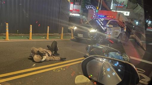 中壢深夜上演警匪追逐！無辜騎士慘遭擊落