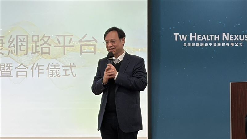 衛福部長石崇良說，進入超高齡社會，隨人口結構急遽改變，醫療照顧體系須調整因應。（圖／記者簡浩正攝影）