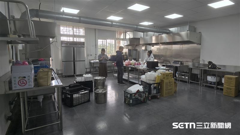 台鋼集團訓練基地「皇鷹學院」，中央廚房。（圖／記者劉彥池攝影）