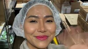 一名女子年移民美國，一度成為無家可歸的單親媽媽，抱著僅5週大的嬰兒睡在車上，身上只剩50美元。然而短短數年後，她的人生卻出現驚人逆轉，如今已成為糖果品牌創辦人，2024年營收突破900萬美元。（圖／翻攝自IGpiecesbygia
）