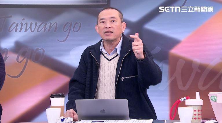 民眾黨兩年條款爭議不斷，康仁俊節目上直接開罵了。（圖／前進新台灣）